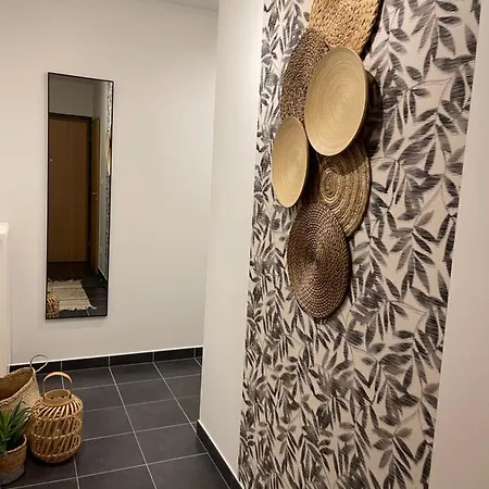 L'appart 30 アパート ジャレ